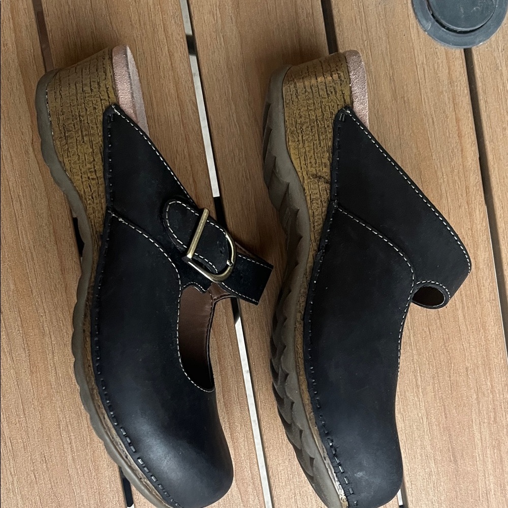 Dansko martina Black Leather Mules with Buckle 38 - Picture 2 of 7